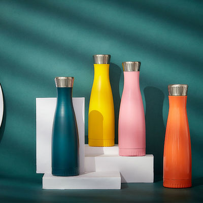 350ml - 1000mlステンレス鋼の絶縁されたペットボトル ウォーターの移動の印刷のロゴの設計